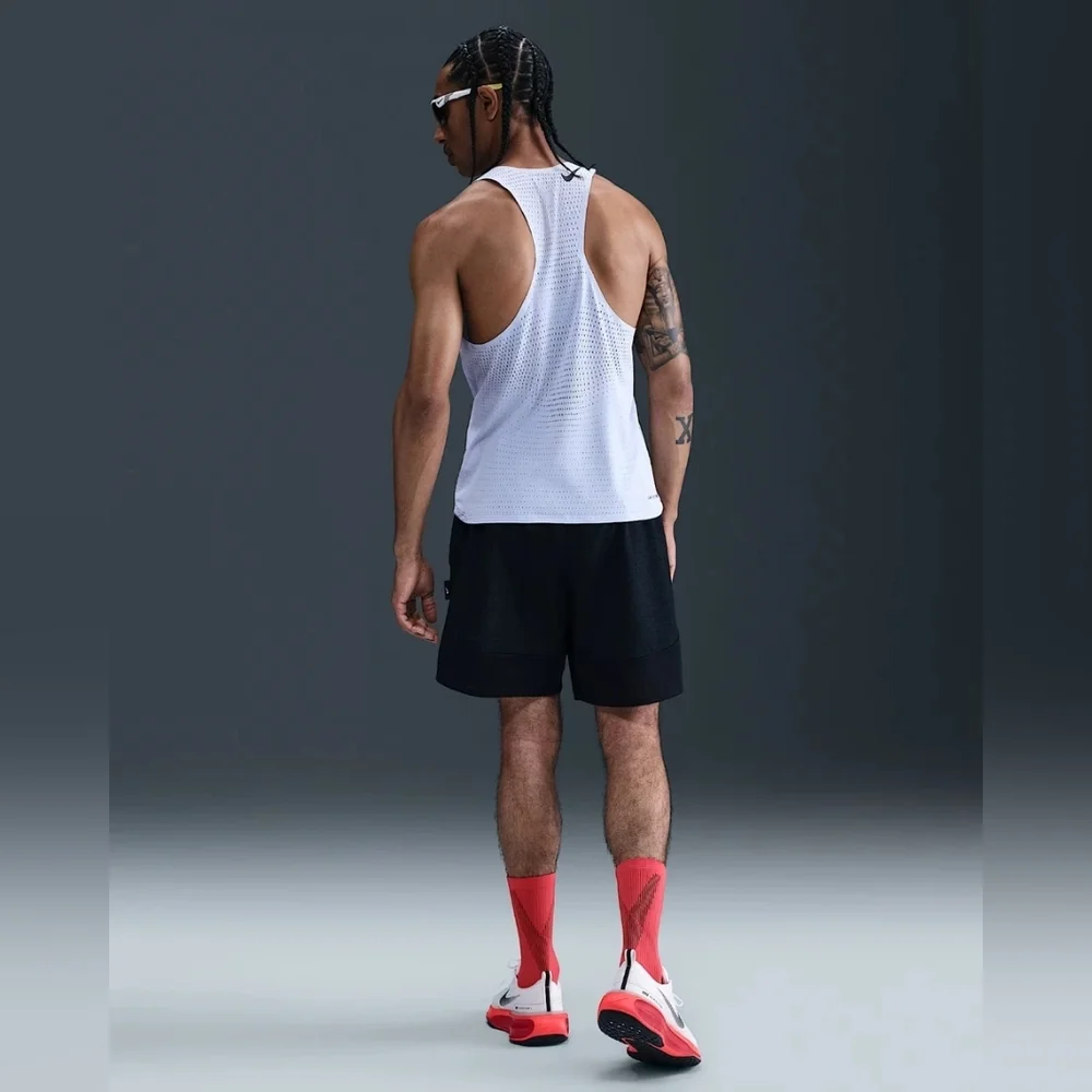 NWT Nike AeroSwift M Dri-FIT Singlet FN4231-057 Men's Size Small